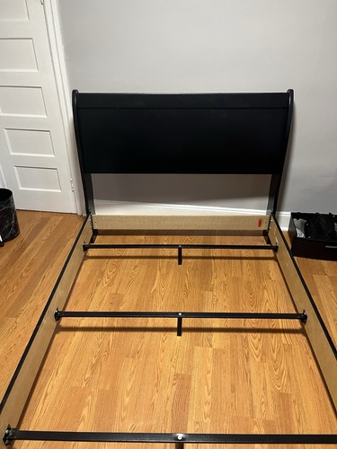 Wooden black bedframe - black,